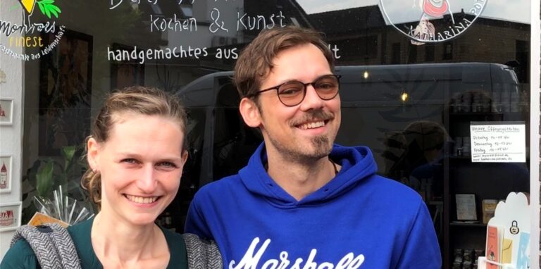 Nick Kutzinski und Katharina Potratz haben „Das Wohnzimmer“ am Disselhof eingerichtet.