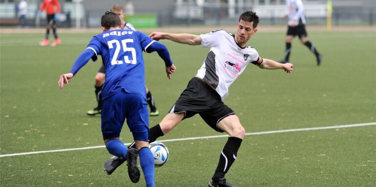 Fabian Kudlek ist in seinem siebten Jahr beim FC Marl und führt die Mannschaft (wieder einmal) als Kapitän aufs Spielfeld.