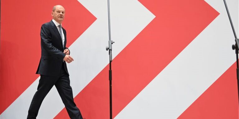 Olaf Scholz, Kanzlerkandidat der SPD, wird von seiner Partei auch nach der Wahl unterstützt.