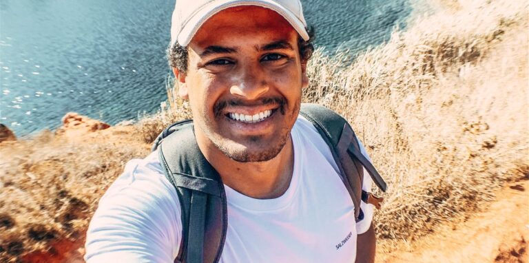 Unser Autor flog alleine in den Urlaub – und lernte dabei wichtige Lektionen.