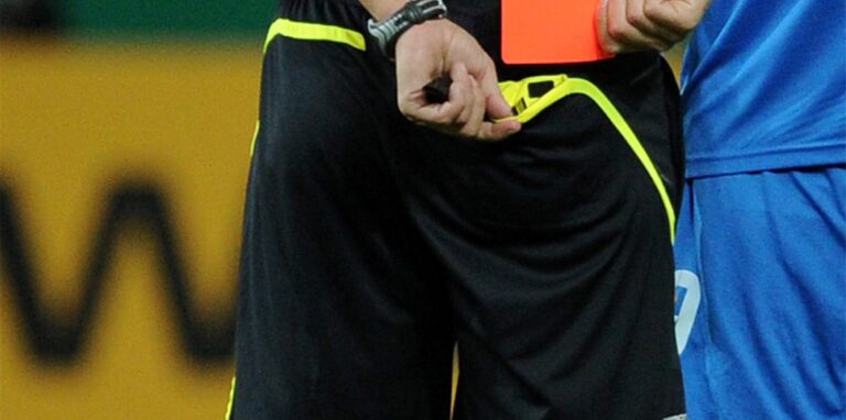 Ein Spieler aus der Kreisliga C soll einem Schiedsrichter aufgelauert haben.