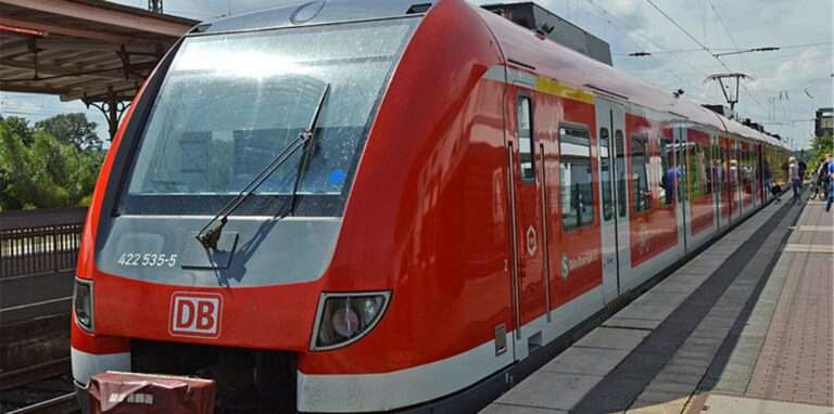 Auch in Haltern kamen Bahn-Pendler am Montagmorgen verspätet an.
