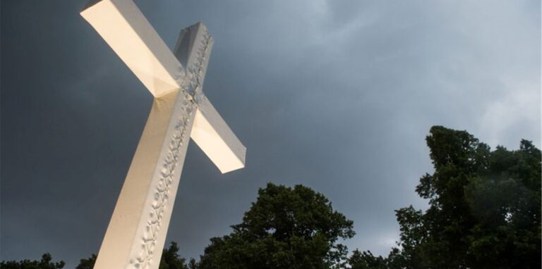 Auch in der evangelischen Kirche gab es in den vergangenen Jahrzehnten zahlreiche Missbrauchsfälle. (Symbolbild)