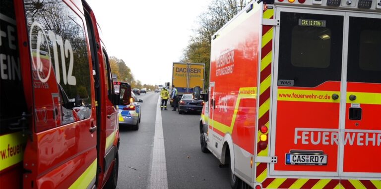 Zu einem Verkehrsunfall auf der A42 musste die Castrop-Rauxeler Feuerwehr am Dienstag, 2. November, ausrücken.