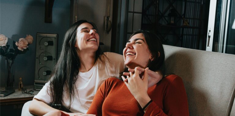 Eine bisexuelle Dortmunderin (23) nennt fünf Punkte, in denen sich Frauen und Männer in ihrer Beziehung unterscheiden.