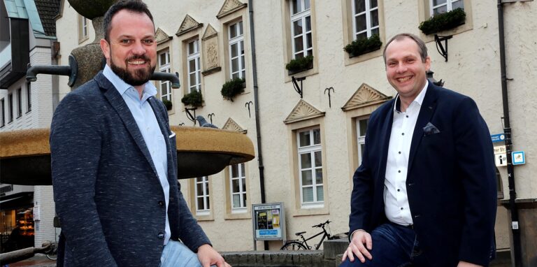 Zwei Neue bei der Stadtagentur: Marc Bomas (l.) ist neuer Standesbeamter, Christian Koop neuer Eventmanager.
