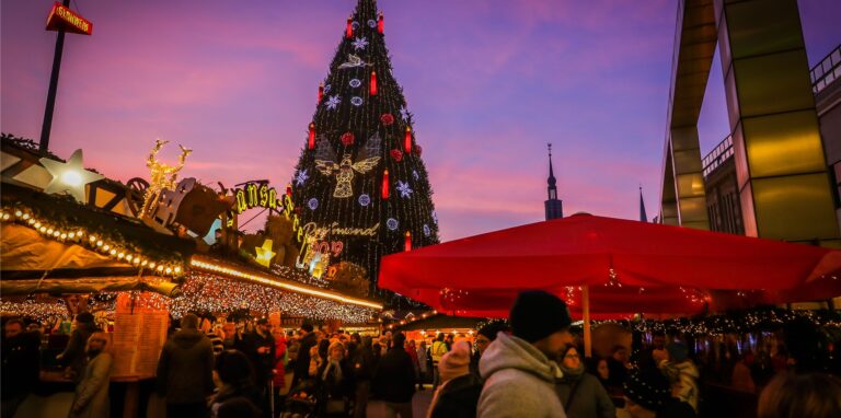 So sah es 2019 aus beim Weihnachtsmarkt. Nun gibt es die erste Auflage unter Corona-Bedingungen.