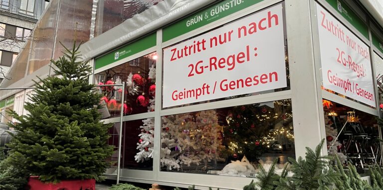 Das Adventszelt in der Castroper Altstadt im Winter 2021: Hier gilt die 2G-Regel.