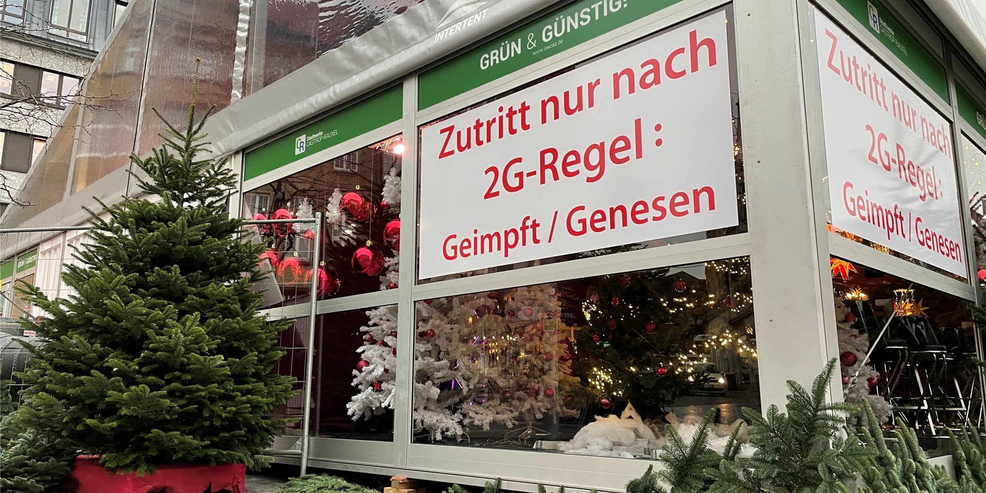Das Adventszelt in der Castroper Altstadt im Winter 2021: Hier gilt die 2G-Regel.