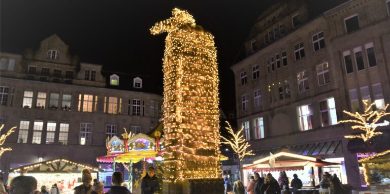 Der stimmungsvolle Markt wurde auch beim Nightshopping zum Treffpunkt.