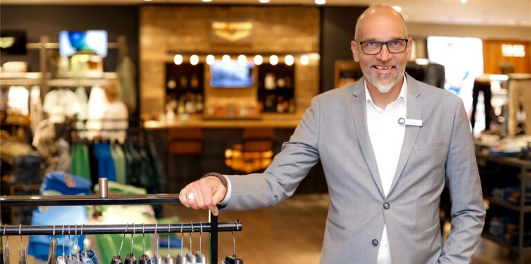 Thorsten Hellwig ist zuversichtlich, dass am Wochenende viele Kunden das Black Friday Angebot wahrnehmen werden.