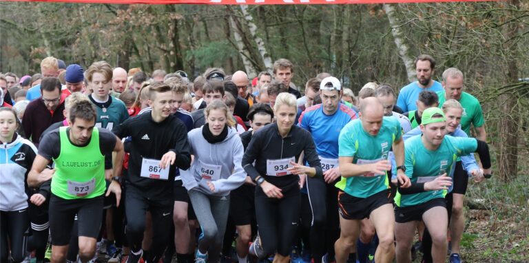 Der Flaesheimer Silvesterlauf lockt immer viele Laufbegeisterte aus verschiedensten Orten an.
