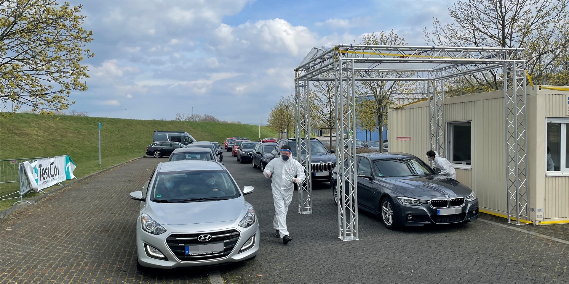 In den Container des Corona-Testzentrums am Atlantis ist in der Nacht zu Donnerstag eingebrochen worden.