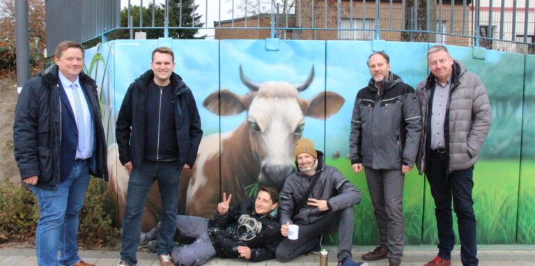 Graffitis lassen „See schlägt Wellen“ bunt werden