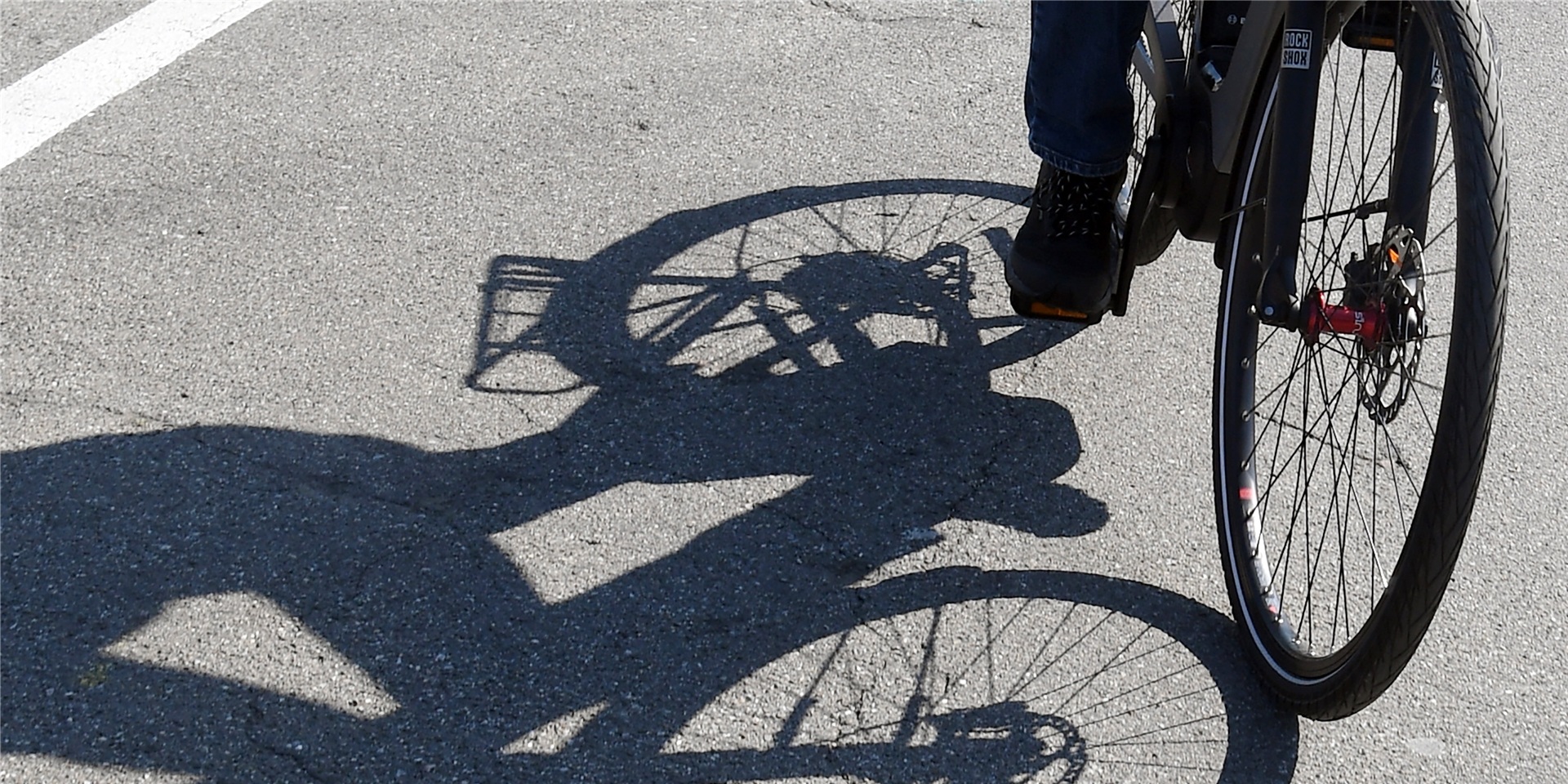 Bei mehreren Einbrüchen in Herten entkam der Täter auf einem Fahrrad. (Symbolbild)