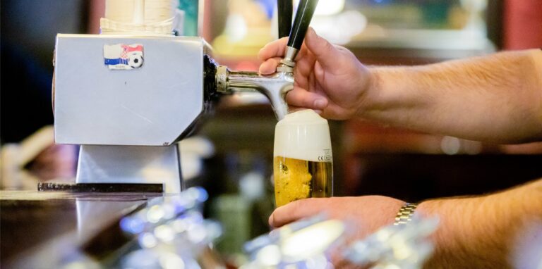 In den Kneipen und Restaurants in Castrop-Rauxel hat es seit Ende 2019 einen dramatischen Verlust an Stellen gegeben.
