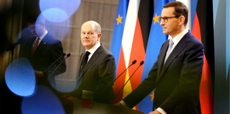 Bundeskanzler Olaf Scholz und der polnische Ministerpräsident Mateusz Morawiecki geben nach ihrem Gespräch eine Pressekonferenz.