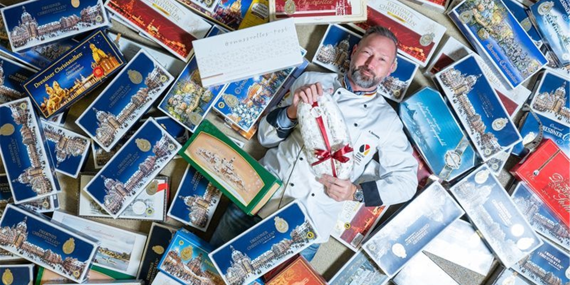 Der anerkannte Stollenprüfer André Bernatzky testet bis zu 700 Stollen in der Vorweihnachtszeit.