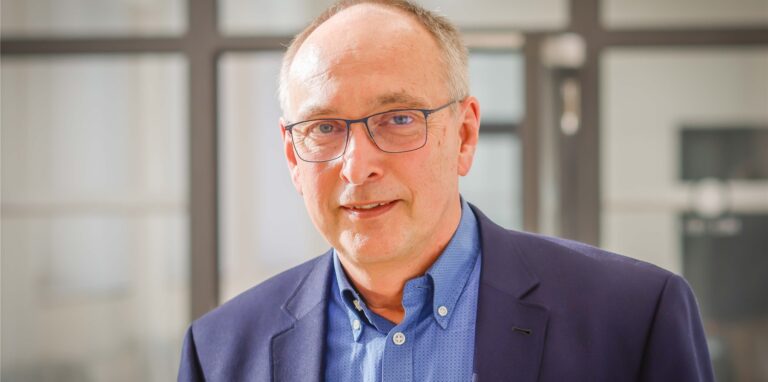Klartext vom Gesundheitsexperten: Frank Renken äußert sich zu Kinderimpfungen.