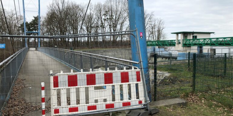 Die Steverbrücke am Walzenwehr soll neu gebaut werden.