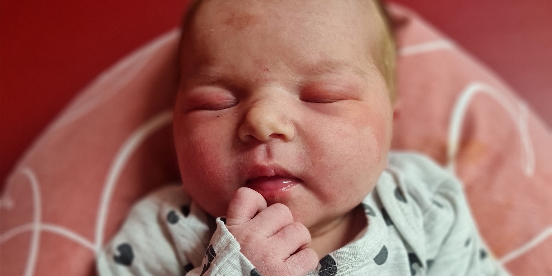 Neujahrsbaby Ayla Kuru kam am 1. Januar 2022 als erstes Baby des Jahres in Castrop-Rauxel zur Welt.