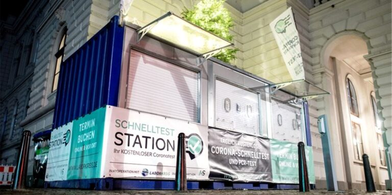 Die Omikron-Variante des Coronavirus breitet sich in Deutschland rasant aus.