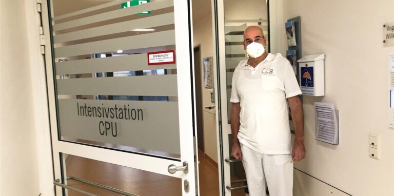 Dr. Martin Montag ist Ärztlicher Direktor am Evangelischen Krankenhaus Castrop-Rauxel (EvK). Er ist einer der Ärzte, die bei einer Triage entscheiden müssen.