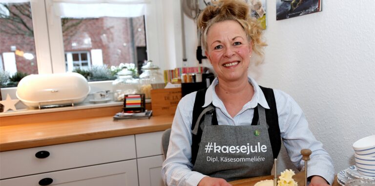 Gaby Knuth hat eine Ausbildung zur Käsesommelière gemacht und betreibt inzwischen einen eigenen Instagram-Account.