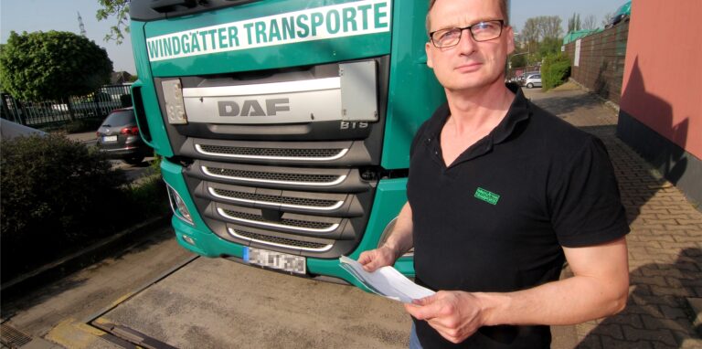 Für Stefan Windgätter, Dortmunder Transportunternehmer und Vorstandsmitglied im Verband für Verkehrswirtschaft und Logistik NRW, schadet die Sperrung der A42 bei Essen dem Wirtschaftsstandort Dortmund.