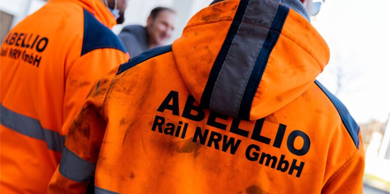 Die Abellio Rail GmbH – die NRW-Tochter des Konzerns – steckt in einem Schutzschirmverfahren, einer Form der Insolvenz.