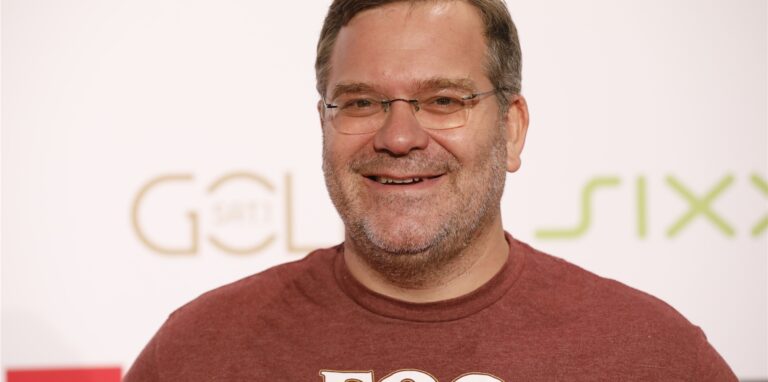 Elton durfte erstmals „TV total“ moderieren.