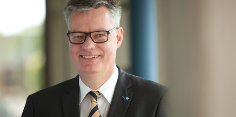 Gegen den Kämmerer und 1. Beigeordneten der Stadt Castrop-Rauxel, Michael Eckhardt, ist ein Rassismus-Vorwurf erhoben worden.