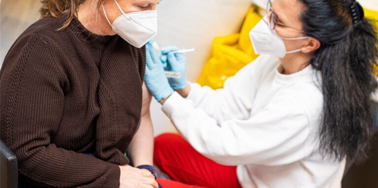 Impfung gegen das Coronavirus: Zwei, drei oder werden es am Ende sogar noch mehr?