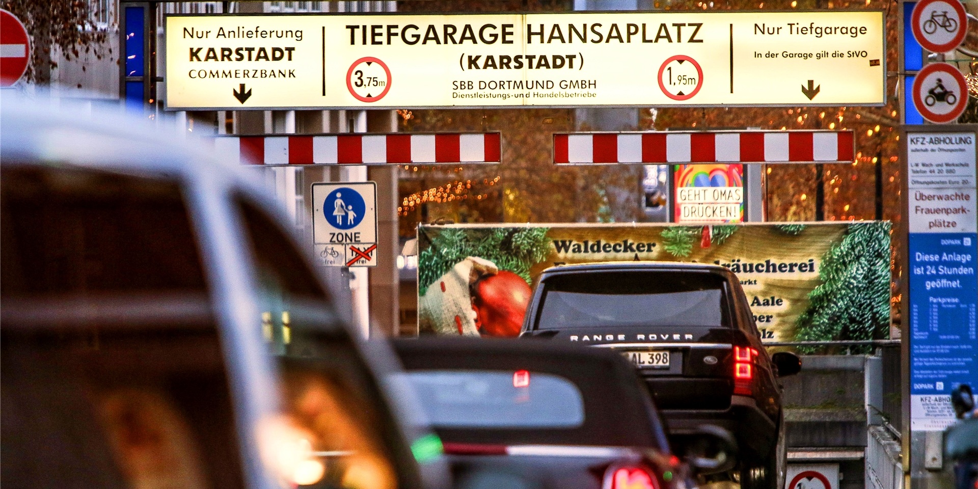 Ein neues Parkleitsystem soll in Dortmund an den Start gebracht werden. Deshalb werden die Anzeigen über freie Parkplätze abgeschaltet.
