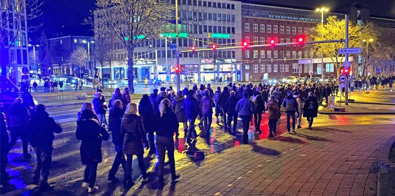Impfgegner, Coronaleugner und Gegner der Schutzmaßnahmen wollen am Montag (31.1.) wieder in Dortmund demonstrieren.