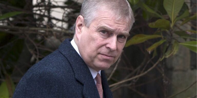 Prinz Andrew, Herzog von York, weist alle Vorwürfe zurück.