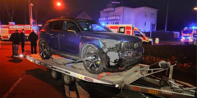 Auf dem Engelsburgplatz gab es schon am Freitagabend einen Unfall mit erheblichem Sachschaden.