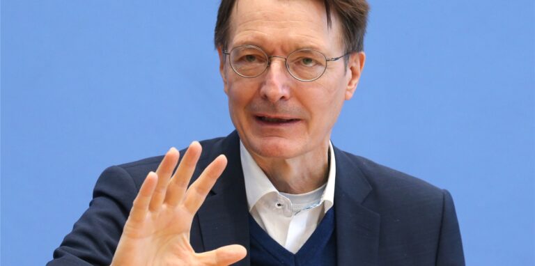 Bundesgesundheitsminister Karl Lauterbach (SPD) beriet mit den Gesundheitsministern der Länder über das weitere Vorgehen in der Corona-Pandemie.