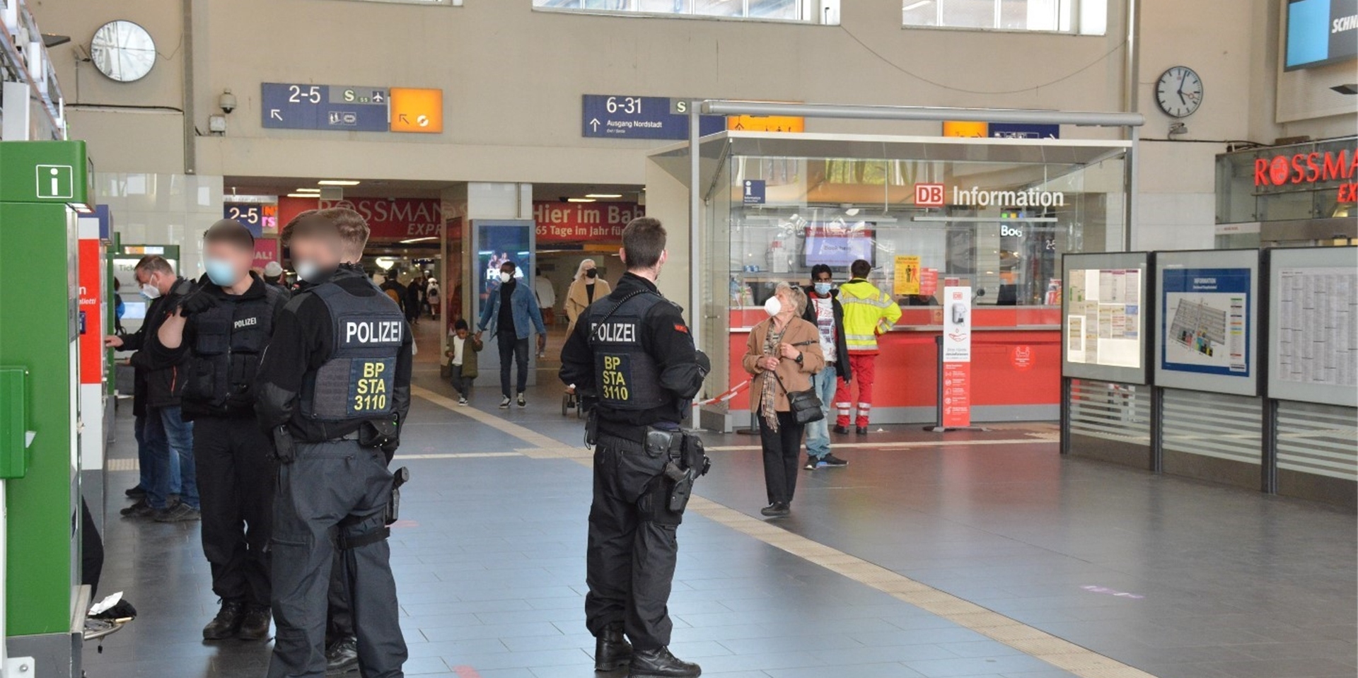 Bundespolizei Einsatzkräfte Festnahme Sachbeschädigung