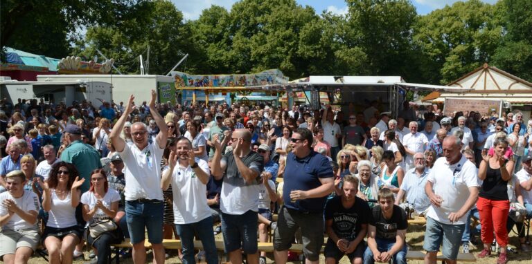 Die Dorstener Schützenfreunde dürfen jubeln – wie hier 2019 in Wulfen: Die Schützenvereine sind guter Hoffnung, dass sie in diesem Jahr eine „schöne Festsaison“ begehen können.