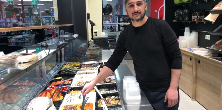 Kaddafi Tasdemir ist mit seinem Feinkostgeschäft jetzt zu Kaufland gezogen.