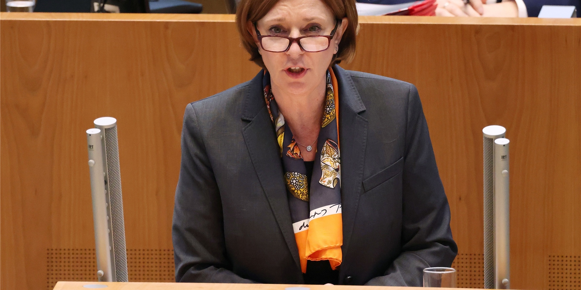 Schulministerin Yvonne Gebauer hat die landesweite Schließung der Schulen für Donnerstag angeordnet.