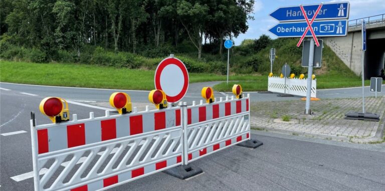 Zwei Anschlussstellen im Bereich Dorsten/Feldhausen werden zwei Tage Richtung Oberhausen/Hannover gesperrt.