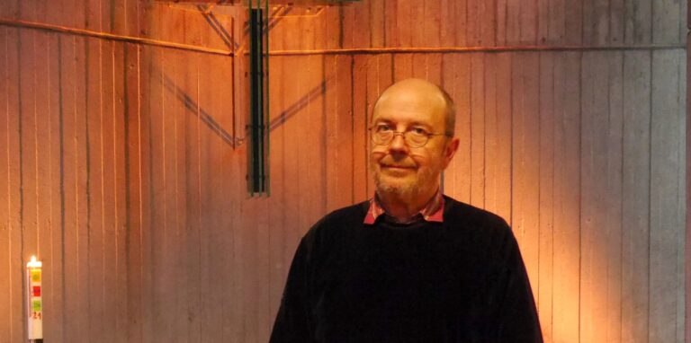 Die Menschen seien verunsichert, weiß Pfarrer Burkhard Müller. Er lädt daher zu einem Friedensgottesdienst am Freitag, 25. Februar, um 18 Uhr in die Distelner Friedenskirche.