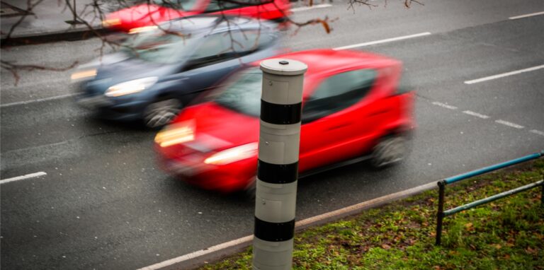 Die Blitzersäulen in Dortmund haben auch im vergangenen Jahr traurige Rekordgeschwindigkeiten gemessen.