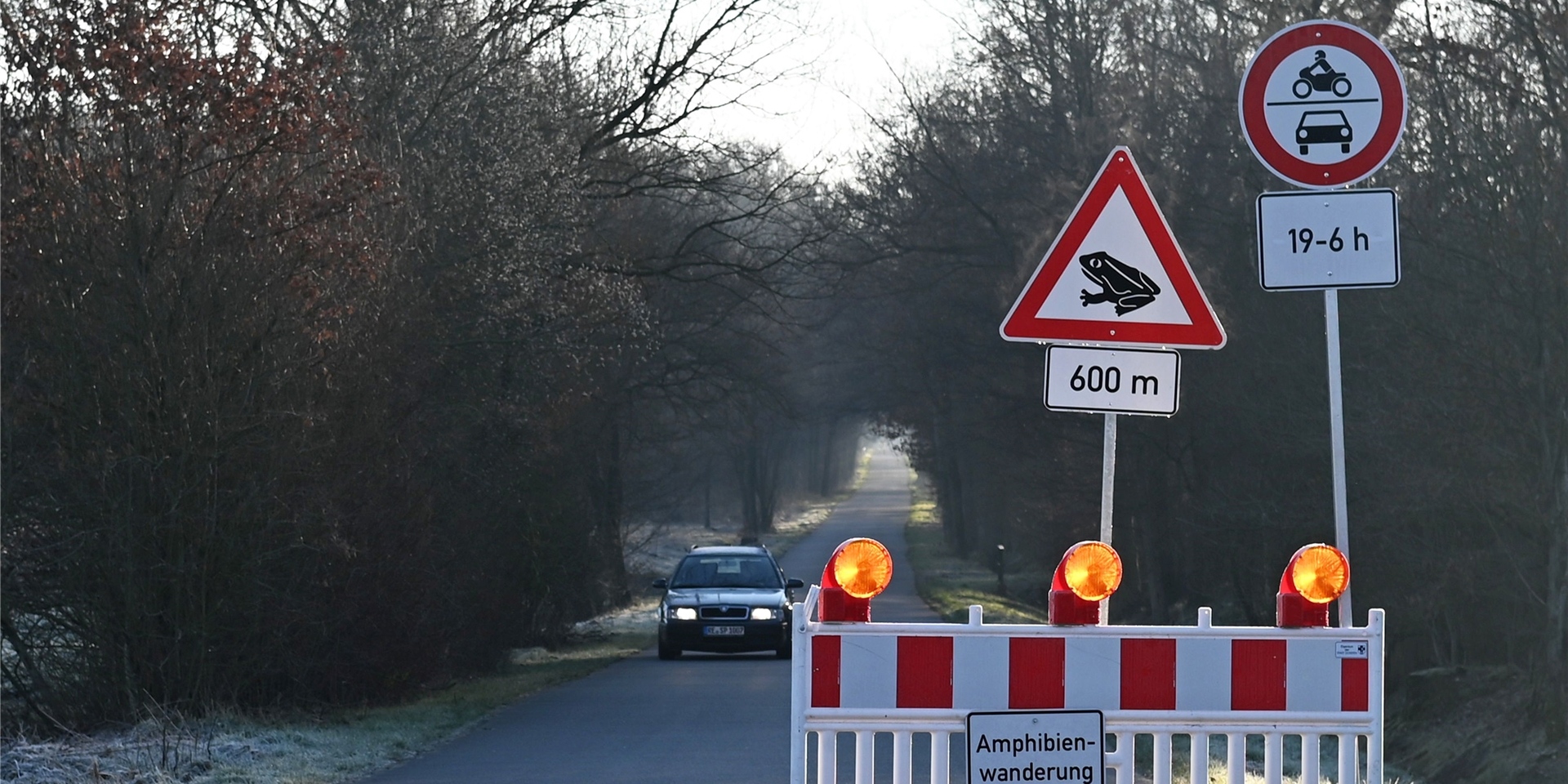 Auch an der Frankenstraße in Wulfen wurde eine Absperrung aufgebaut, die an bestimmten Abenden eingerichtet wird.