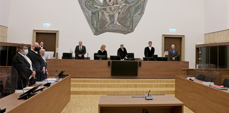 Zwei Männer müssen sich wegen schweren Kindesmissbrauchs vor dem Landgericht Wuppertal verantworten. (Archivbild)