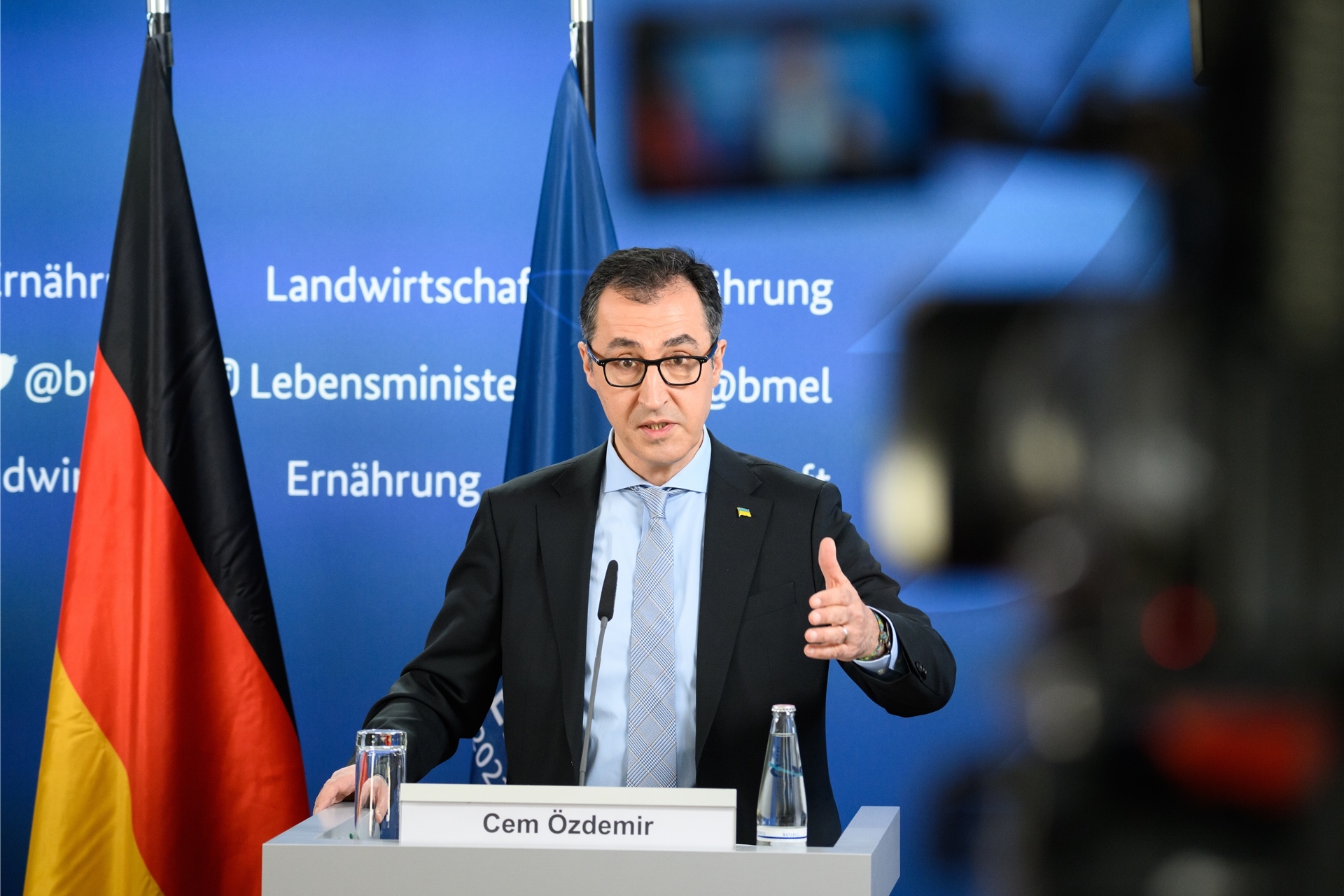Cem Özdemir (Bündnis 90/Die Grünen), Bundesminister für Ernährung und Landwirtschaft, äußert sich bei einer Pressekonferenz nach einem Sondertreffen der G7-Agrarministerinnen und -minister.