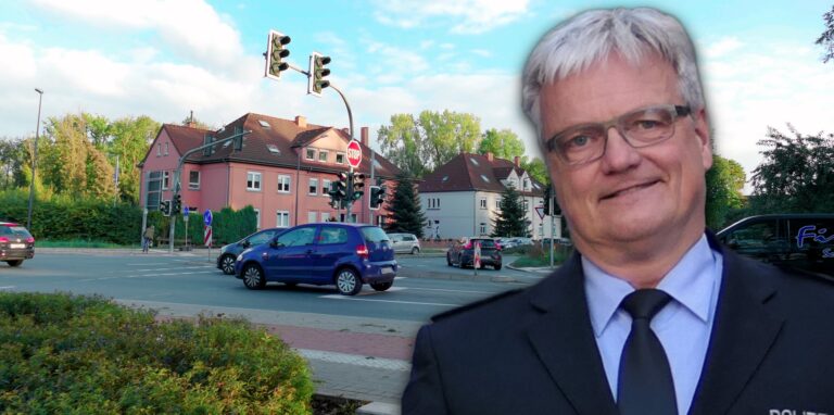 Polizeidirektor Martin Kirchner, Leiter der Direktion Verkehr, vor der Kreuzung Gelsenkirchener Straße/Ewaldstraße.