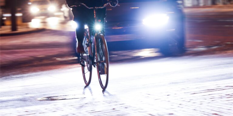 Das Fahrrad kann bei den steigenden Spritpreisen Abhilfe schaffen, ist aber keine Lösung für die Krise.